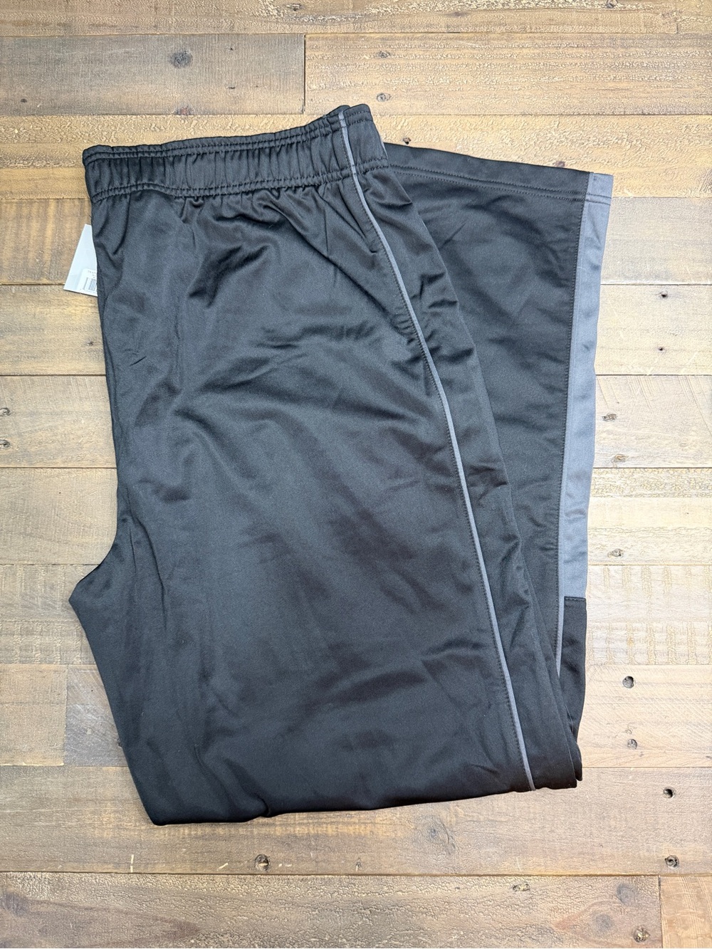 BNWT Reebok Men's Black Joggers with Gray Side Panels